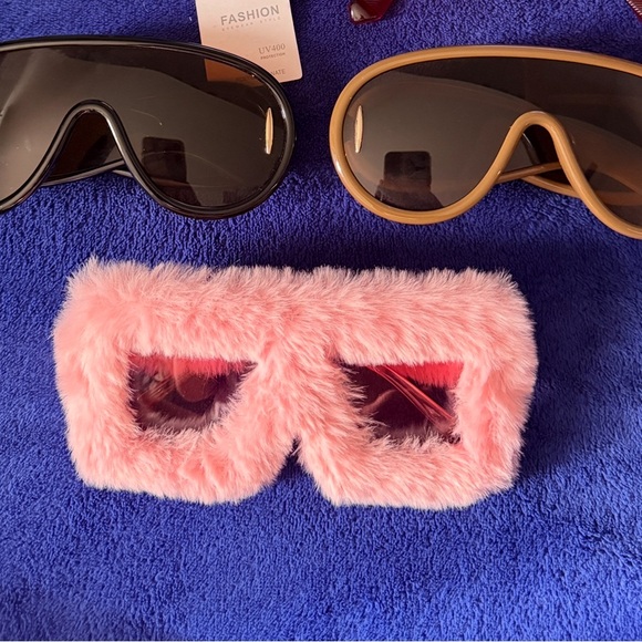 Retro Sunglasses bundle - Picture 2 of 3